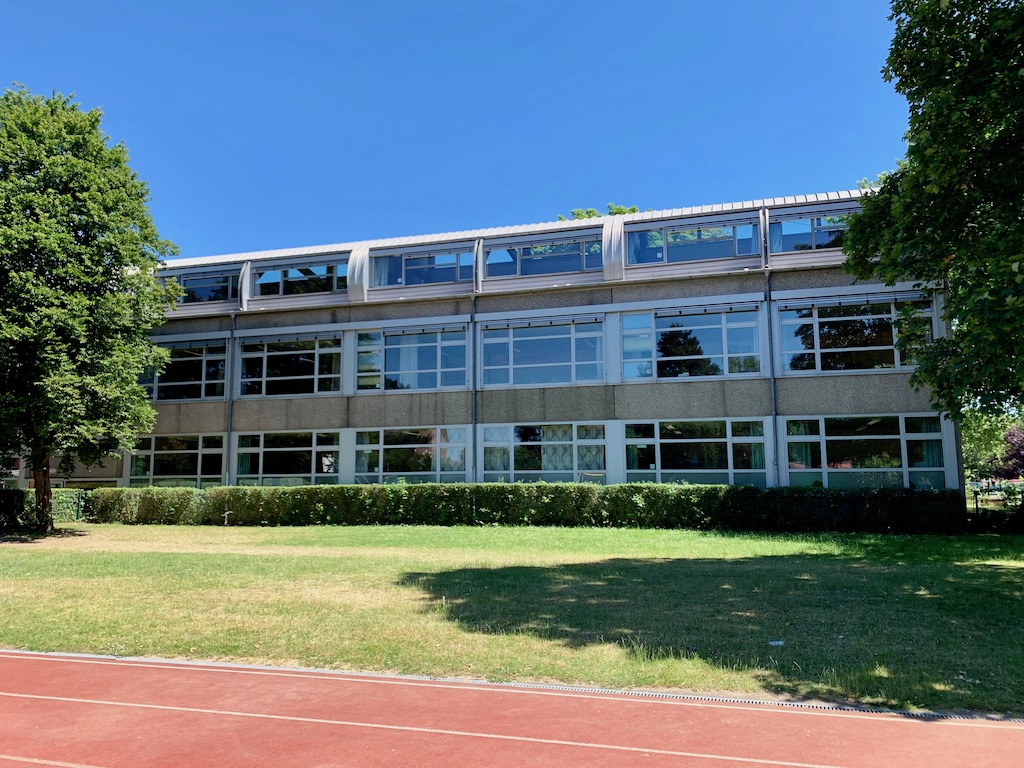Außenansicht vom Sporthof